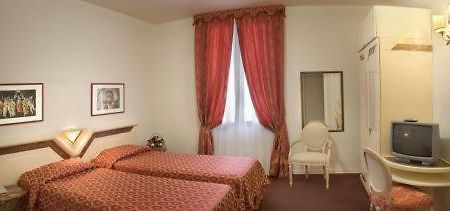 Hotel Metropole Montecatini Terme Kamer foto